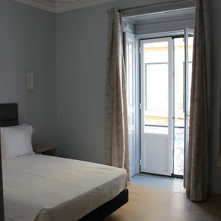 Πανσιόν O Eletrico